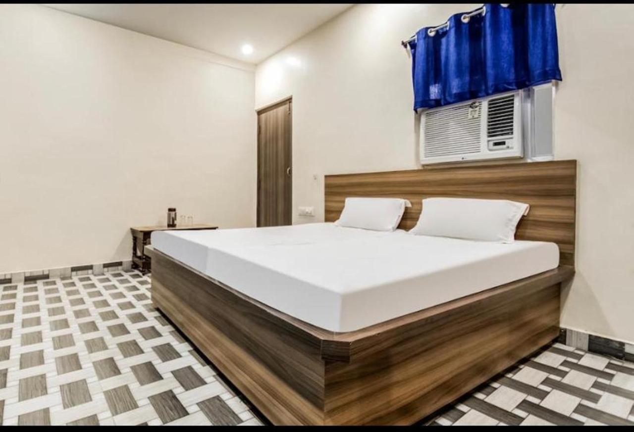 Hotel Vivek Patna  Bagian luar foto